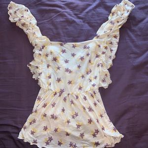 Floral tank top, super cute